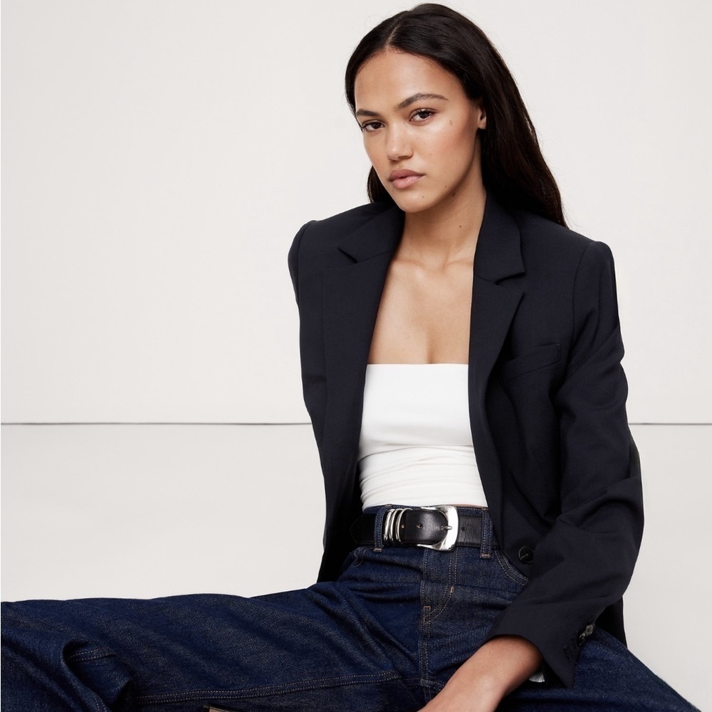 NWT! BANANA REPUBLIC NAVY SIENA SLIM ITALIAN WOOL BLAZER 🩶